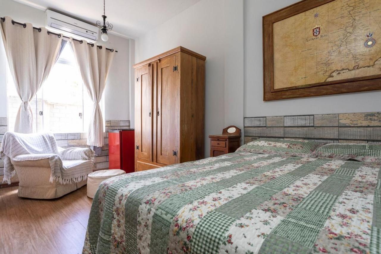 Casarao Espacoso A 800m Do Centro, Pet Friendly, 8 Pessoas, Garagem 3 Carros