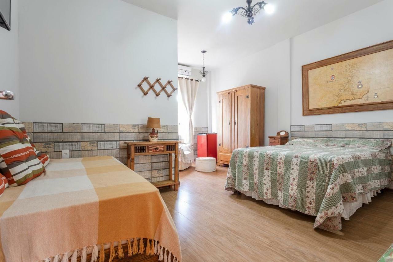 Casarao Espacoso A 800m Do Centro, Pet Friendly, 8 Pessoas, Garagem 3 Carros Tiradentes